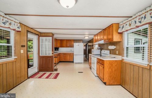 212 Stonehouse Rd, Carlisle PA  17015-9429 exterior