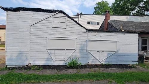 271 14th St, Ambridge PA 15003-4202 exterior