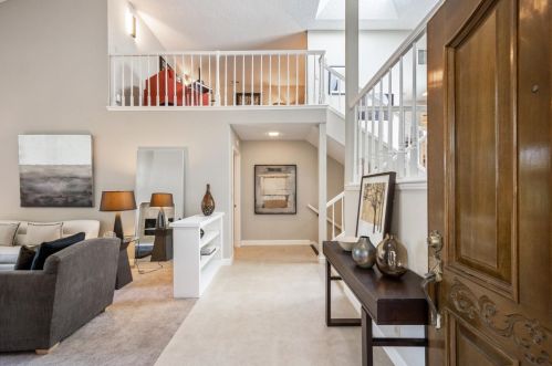 485 Ives Ter, Sunnyvale, CA 94087-1952