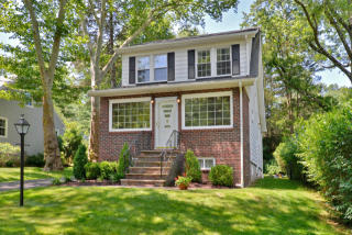 121 Coleman Ave, Chatham Township, NJ 07928-2633