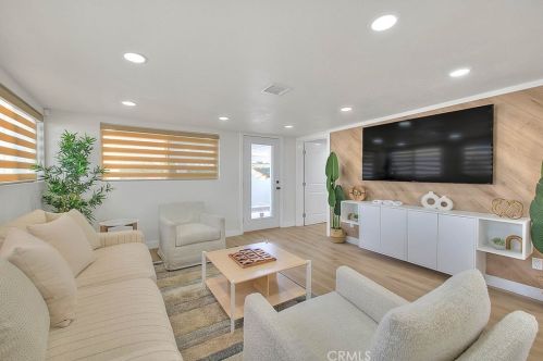 144 Main St, Lake Elsinore CA  92530-3826 exterior