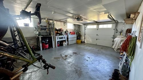 493 Birch Way, New Kensington PA  15068-5037 exterior