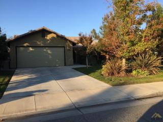 836 Greenwood Meadow Ln, Bakersfield, CA 93308-9833
