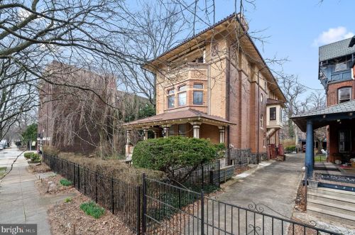 4721 Chester Ave, Philadelphia, PA 19143-3512