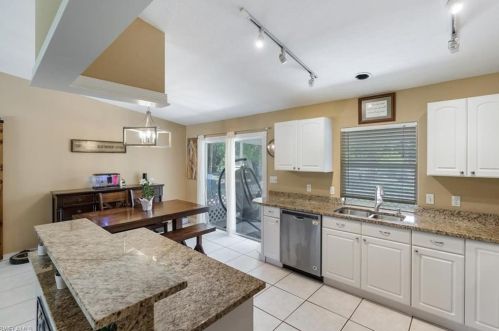 80 Logan Blvd, Naples FL  34119-2540 exterior