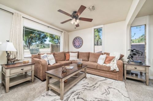 902 Shady Ln, Glendora CA  91740-5395 exterior