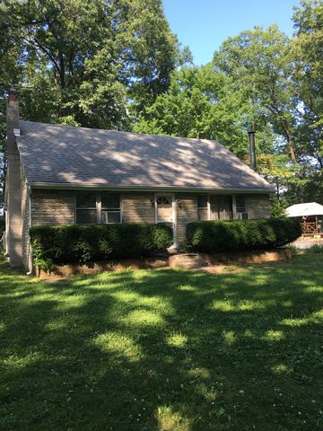 3245 Woodlea Rd, Orefield, PA 18069-2436