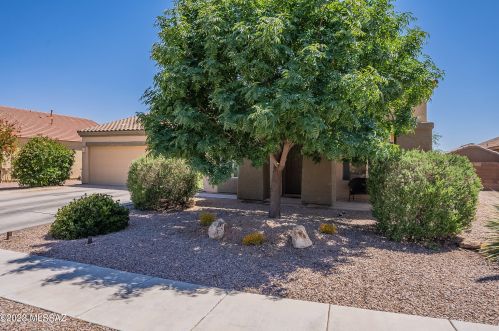 6324 Eagles Talon Pkwy, Tucson, AZ 85757-1658