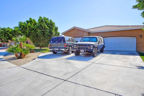 9748 Avenida Delores, Desert Hot Springs, CA 92240-1538