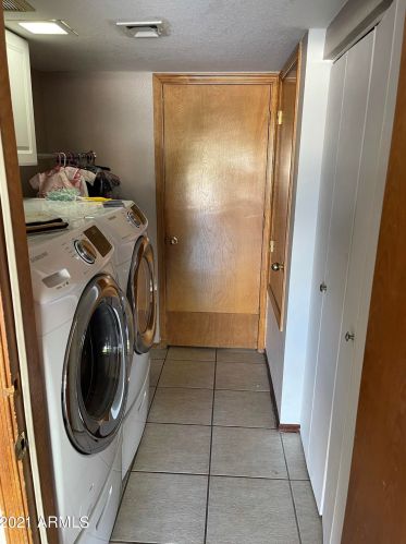 18194 59 Ln, Glendale AZ  85301-7805 exterior