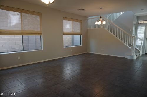 3070 Southwind Dr, Gilbert, AZ 85295-8330