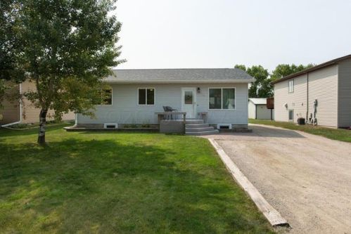 116 4th Ave, Sabin, MN 56580-4123