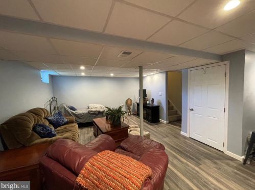 206 Sand Ct, Ephrata PA  17522-2646 exterior