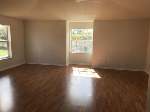 217 Voltair Ter, Fort Pierce FL  34983-3747 exterior