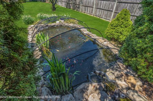 1013 Woodlane Rd, Jackson Twp NJ  08527-1555 exterior