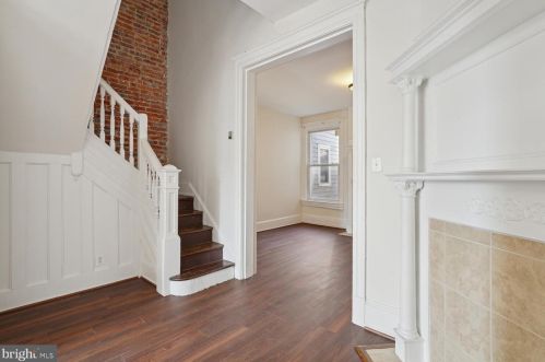 223 R St, Washington, DC 20002-2155