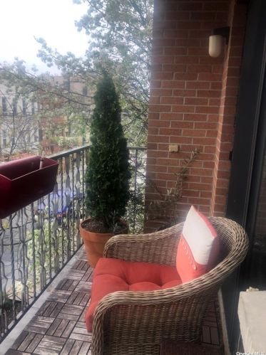 14-43 28th Ave, Long Island City NY  exterior