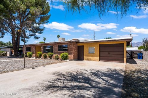 7821 Lee St, Tucson, AZ 85715-5022