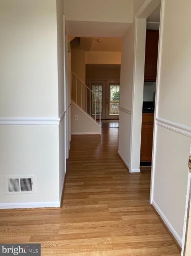 5937 Kara Pl, Springfield VA  22015-3359 exterior
