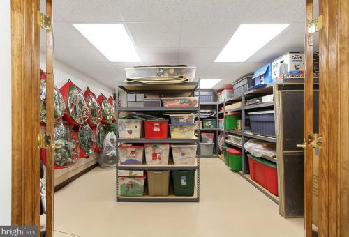 306 Deer Path Dr, Red Lion PA  17356-7800 exterior