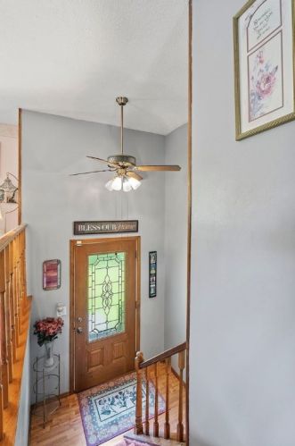 400 Partridge Run Rd, Gibsonia, PA 15044-7937