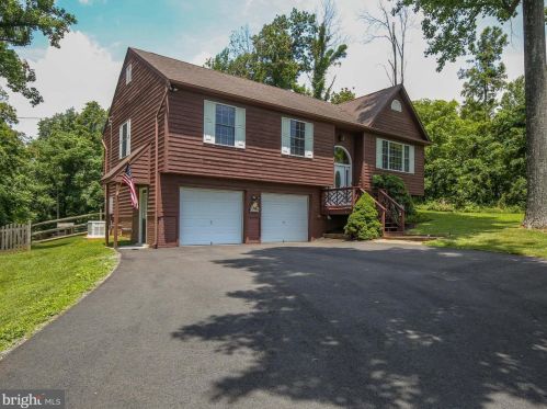 3151 Freezeland Rd, Linden, VA 22642-5304