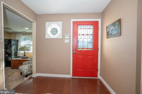 296 Waverly Rd, Southampton PA  18966-3353 exterior