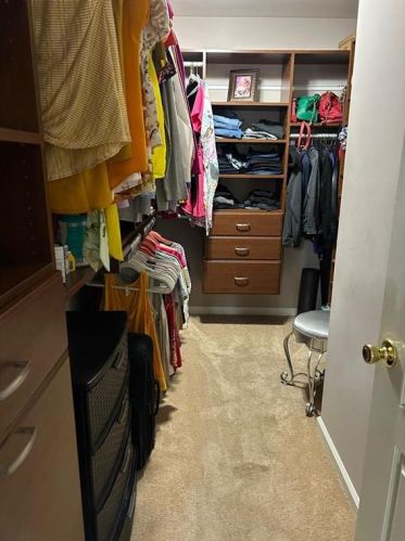 1690 Wagon Wheel Dr, Easton PA  18040-8273 exterior