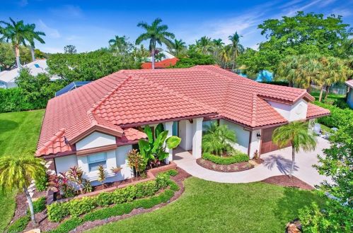 7541 Cordoba Cir, Naples, FL 34109-7118