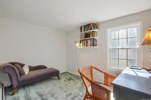 3 Hemlock Dr, Mahopac NY  10541-5357 exterior