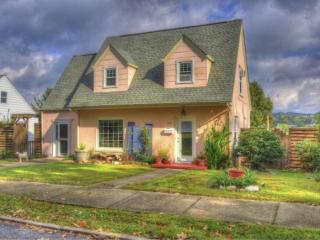 246 Hammond Ave, Kingsport, TN 37660-3708