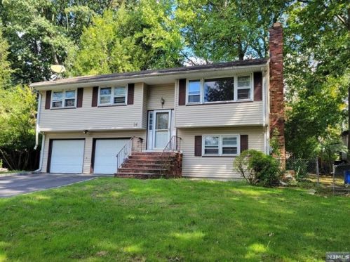 26 Carter St, Norwood, NJ 07648-1518