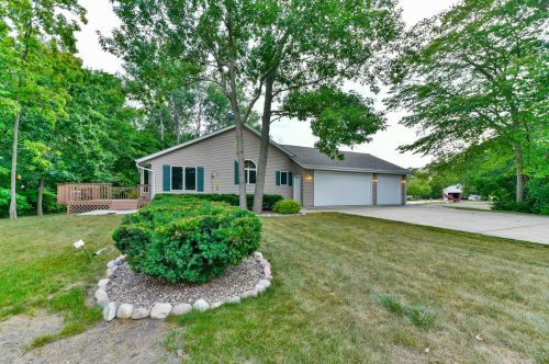 26411 Kendra Ln, Waterford WI  53185-2168 exterior