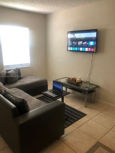 344 102nd St, Miami, FL 33138-2429