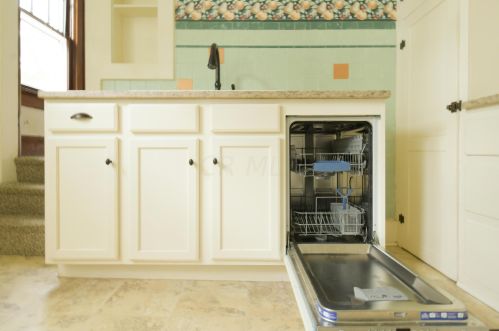 413 Park St, Bellefontaine OH  43311-2447 exterior