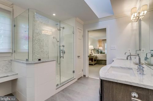 11406 Wild Bramble Way, Herndon VA  20194-1001 exterior