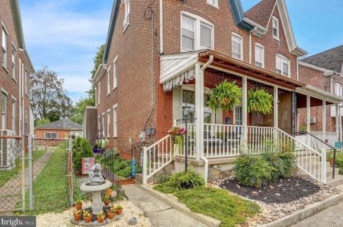 107 Race St, Pottstown, PA 19464-6723