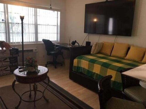 288 Sheffield L, West Palm Beach, FL 33417-1538