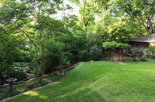 830 Belt Line Plz, Richardson TX 75080-5502 exterior