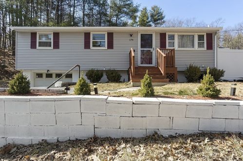 179 Main St, Salem NH  03079-1830 exterior