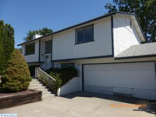 309 Canyon St, Richland, WA 99352-9435