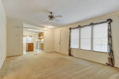 186 Pat Ln, Pottsboro, TX 75076-3996