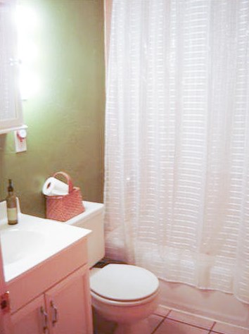 3246 81st St, Milwaukee WI 53219-3539 exterior