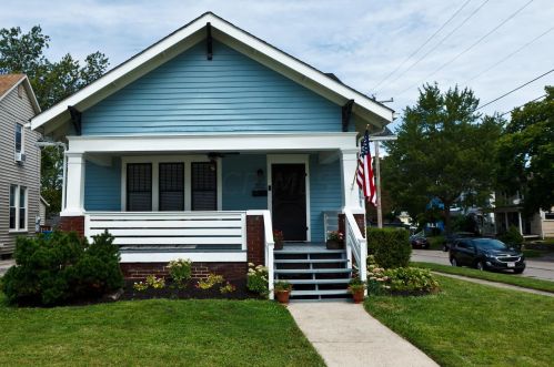 202 4th St, Marysville, OH 43040-1257