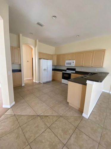 34220 Sahalee Loop, Dade City FL  33525-6224 exterior