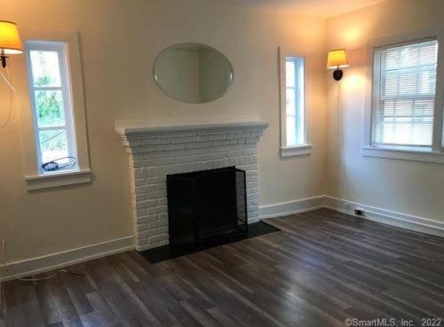 57 Smith Ridge Rd, New Canaan CT  06840-4143 exterior
