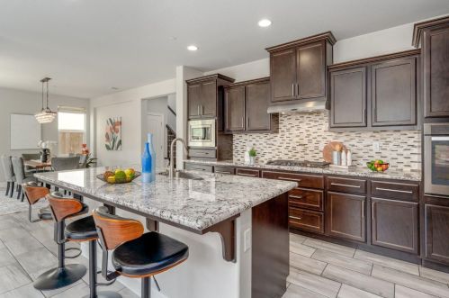 2994 Beatty Dr, Folsom CA  95762-7000 exterior