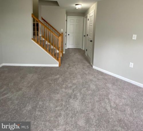 1834 Frederick Douglass Pl, Washington DC 20020-2817 exterior