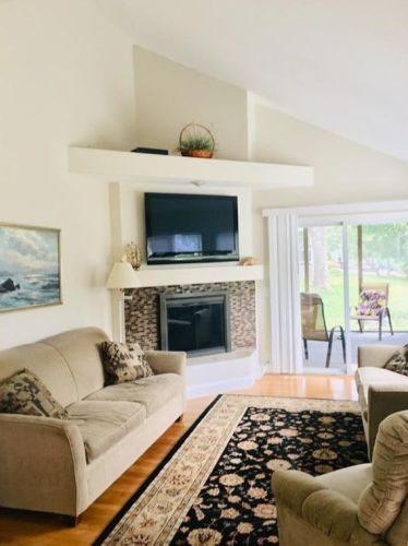 120 Treasure Rd, South Kingstown RI  02882-2119 exterior
