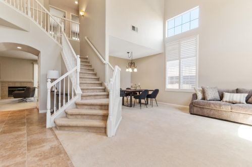 4533 Visions Dr, Turlock CA  95382-8332 exterior